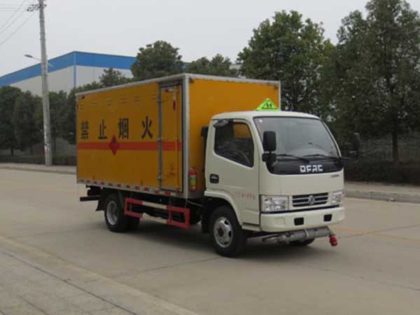 江特牌JDF5040XRQE5型易燃气体厢式运输车