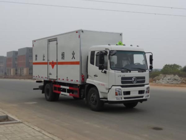 江特牌JDF5180XRQDFH5型易燃气体厢式运输车