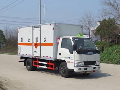 江特牌JDF5041XQYJ5型爆破器材运输车