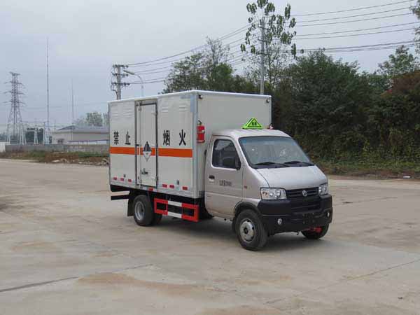 江特牌JDF5030XZWE5型杂项危险物品厢式运输车