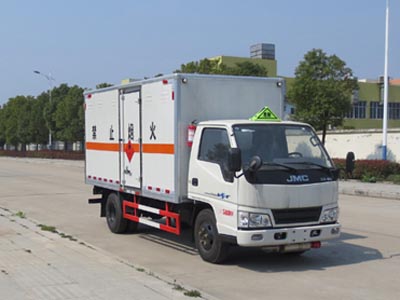江特牌JDF5060XRYJ5型易燃液体厢式运输车