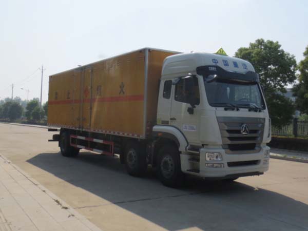 江特牌JDF5250XRYZ5型易燃液体厢式运输车