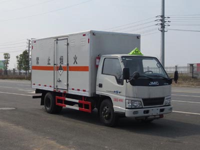 江特牌JDF5040XZWJ5型杂项危险物品厢式运输车