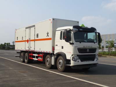 江特牌JDF5310XRYZ5型易燃液体厢式运输车